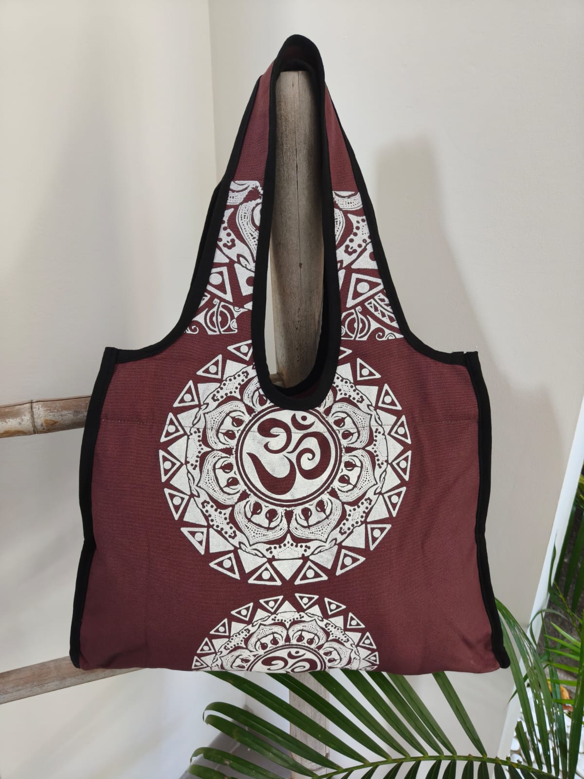Bohemian Spirit Canvas Bag Bordeaux – Aum Mandala